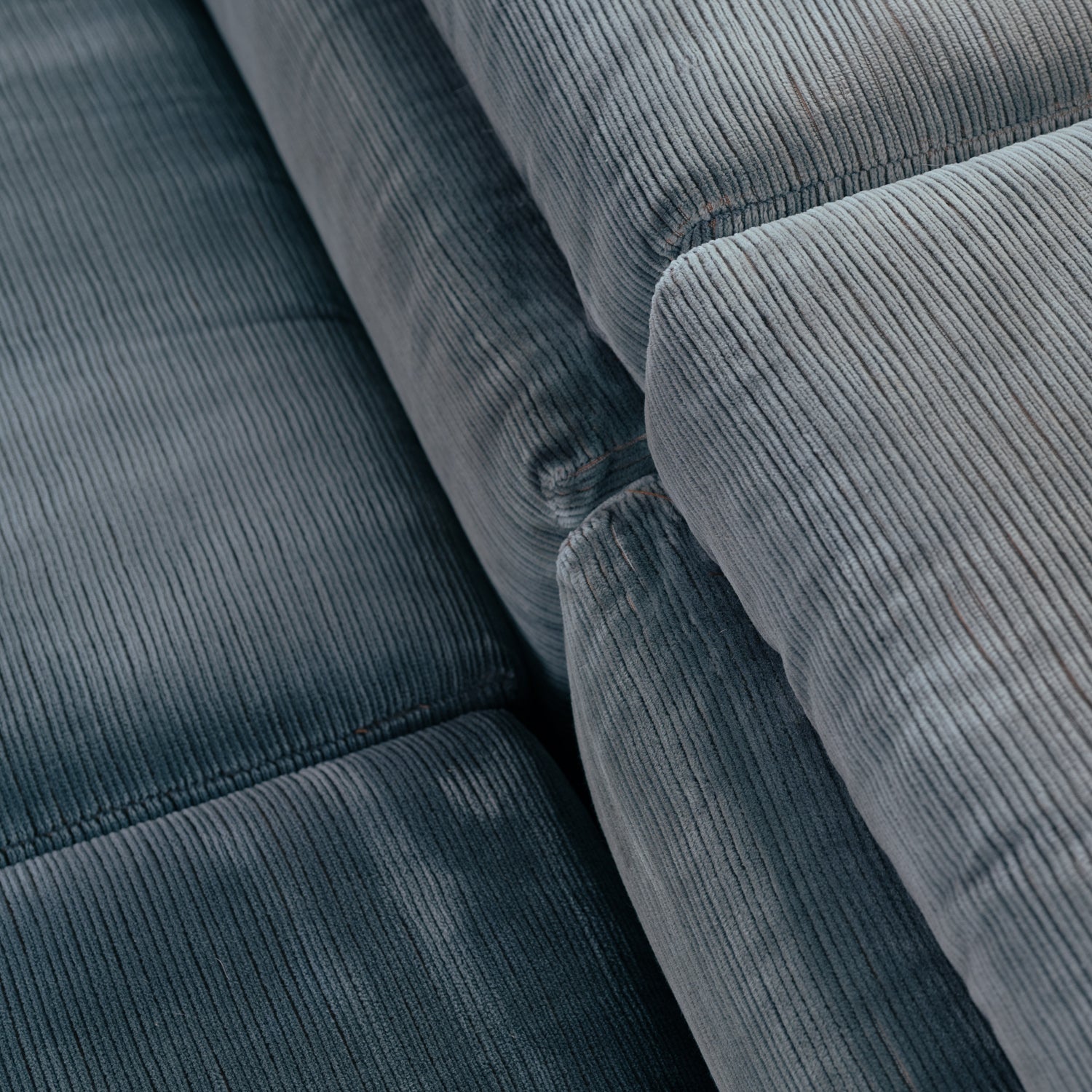 Erasmo_Modular_Sofa_by_Afra_and_Tobia_Scarpa_for_B_and_B_Italia,_1970s,_Italy