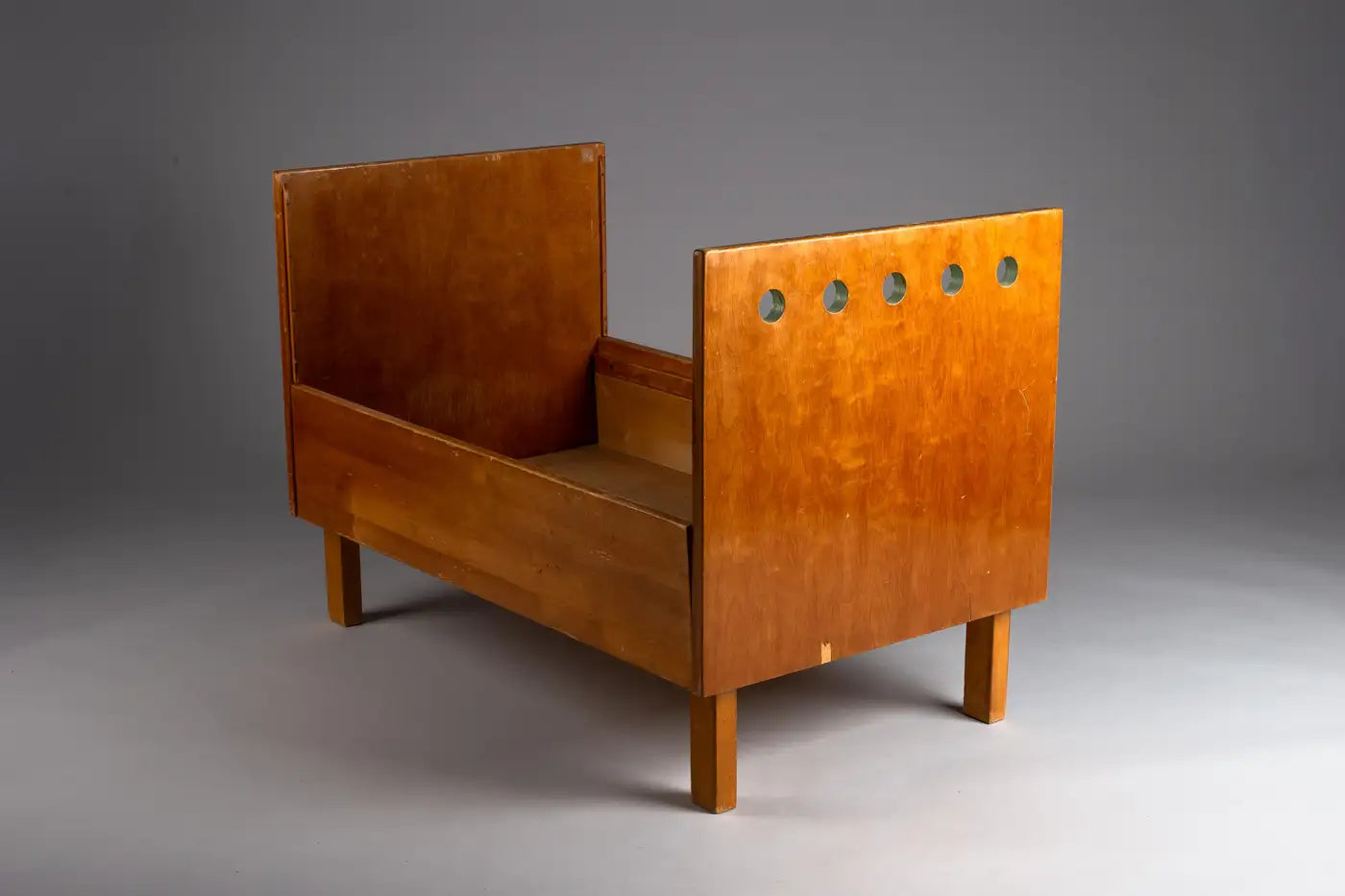 Aino_Aalto_Rare_Children’s_Extendable_Bed_with_Honey_Patina,_1930s,_Finland