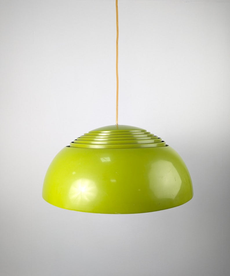 AJ_Royal_pendant_lamp_by_Arne_Jacobsen_for_Louis_Poulsen_1960s
