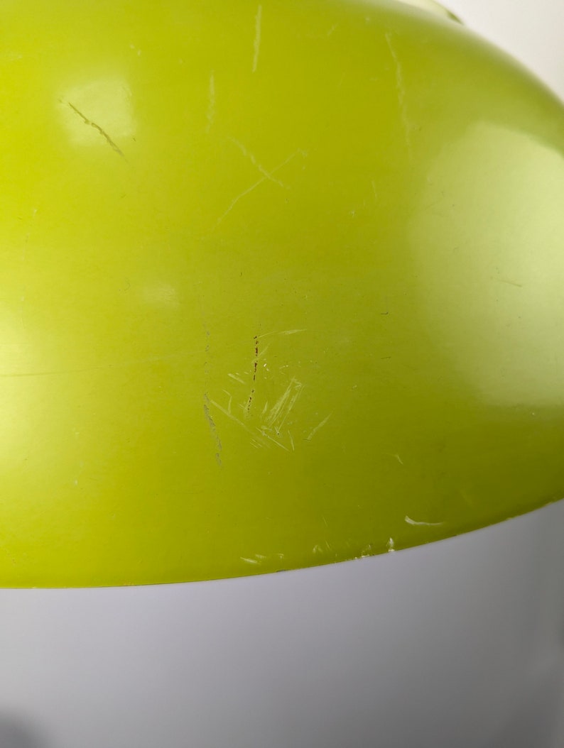 AJ_Royal_pendant_lamp_by_Arne_Jacobsen_for_Louis_Poulsen_1960s