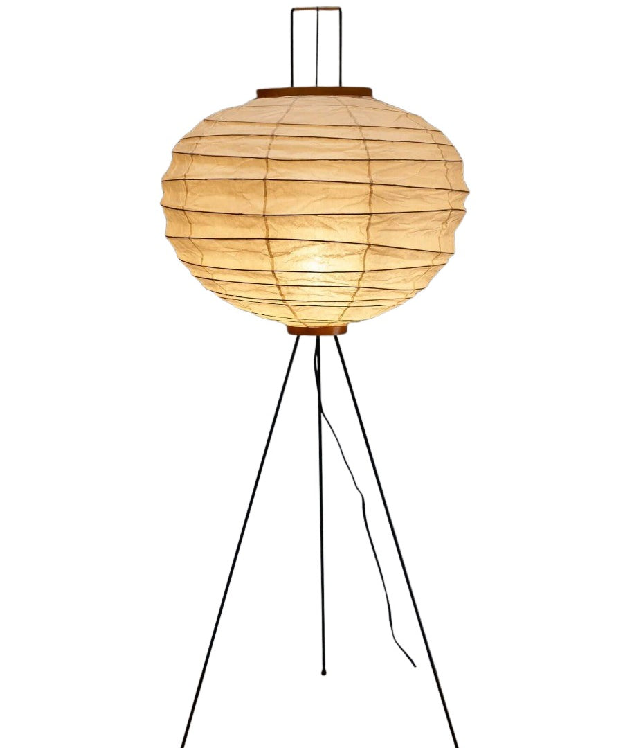Akari_10DA_Floor_Lamp,_Isamu_Noguchi,_Paper_&_Bamboo,_1950s,_Japan