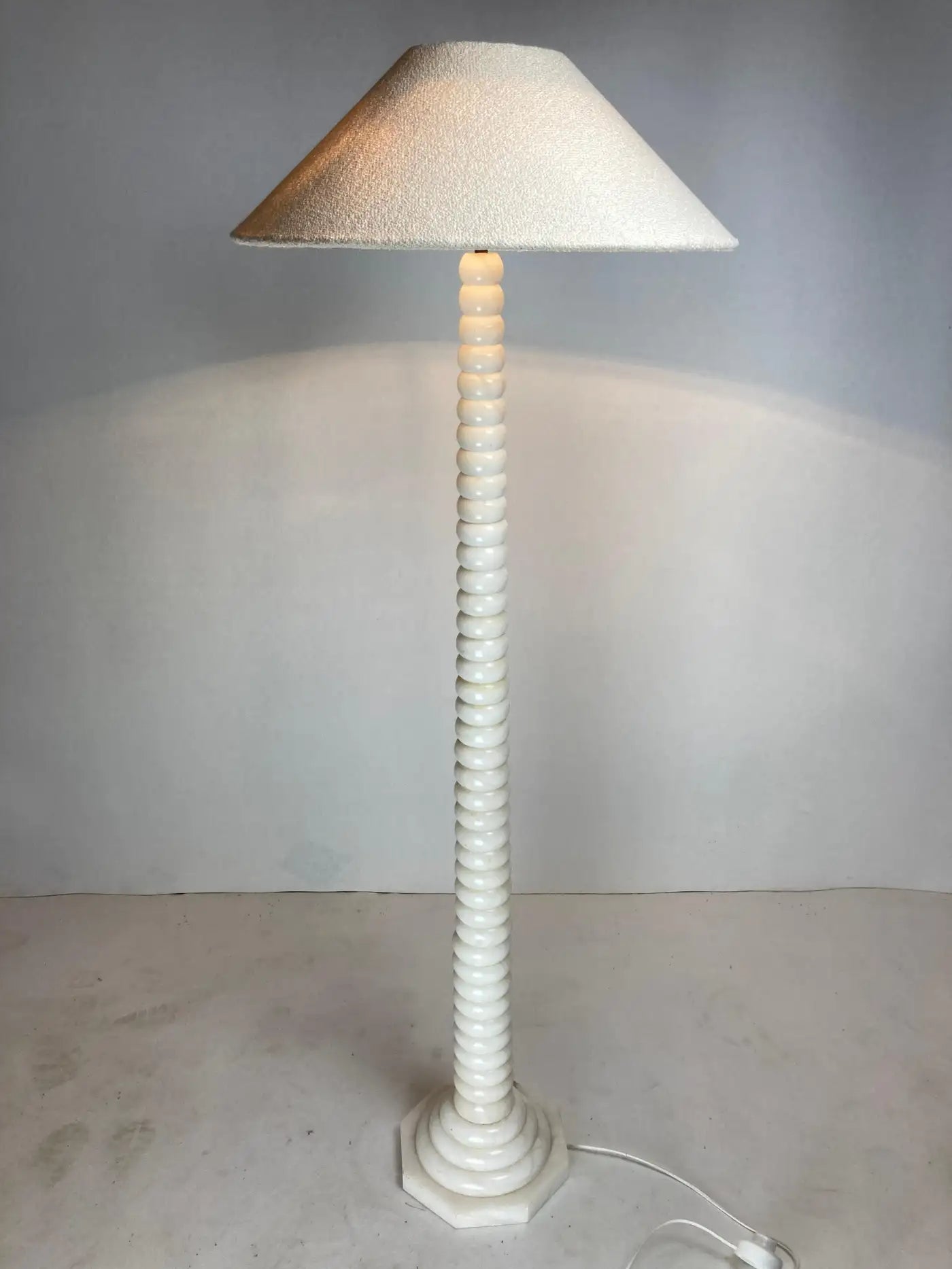Alabaster_Floor_Lamp,_1950s–1960s,_France