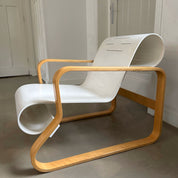 Paimio_Model_41_Lounge_Chair_by_Alvar_Aalto_for_Artek,_Finland,_circa_1980s