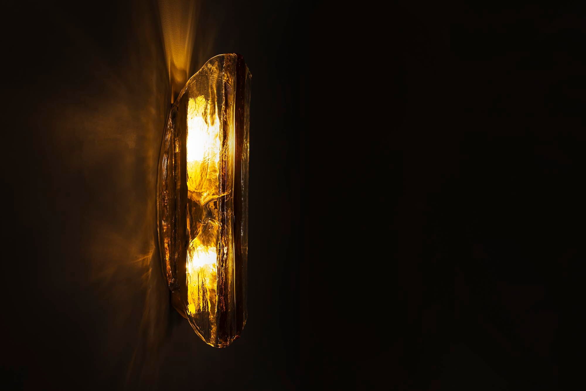 Carlo_Nason_Murano_Glass_Wall_Lamp_for_Mazzega,_1970s