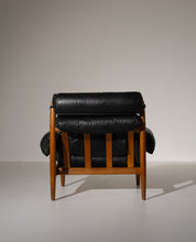 Amiral_Lounge_Chair_by_Eric_Merthen_for_Ire_Möbler,_Swedish_Mid_Century_Modern_Leather_Armchair