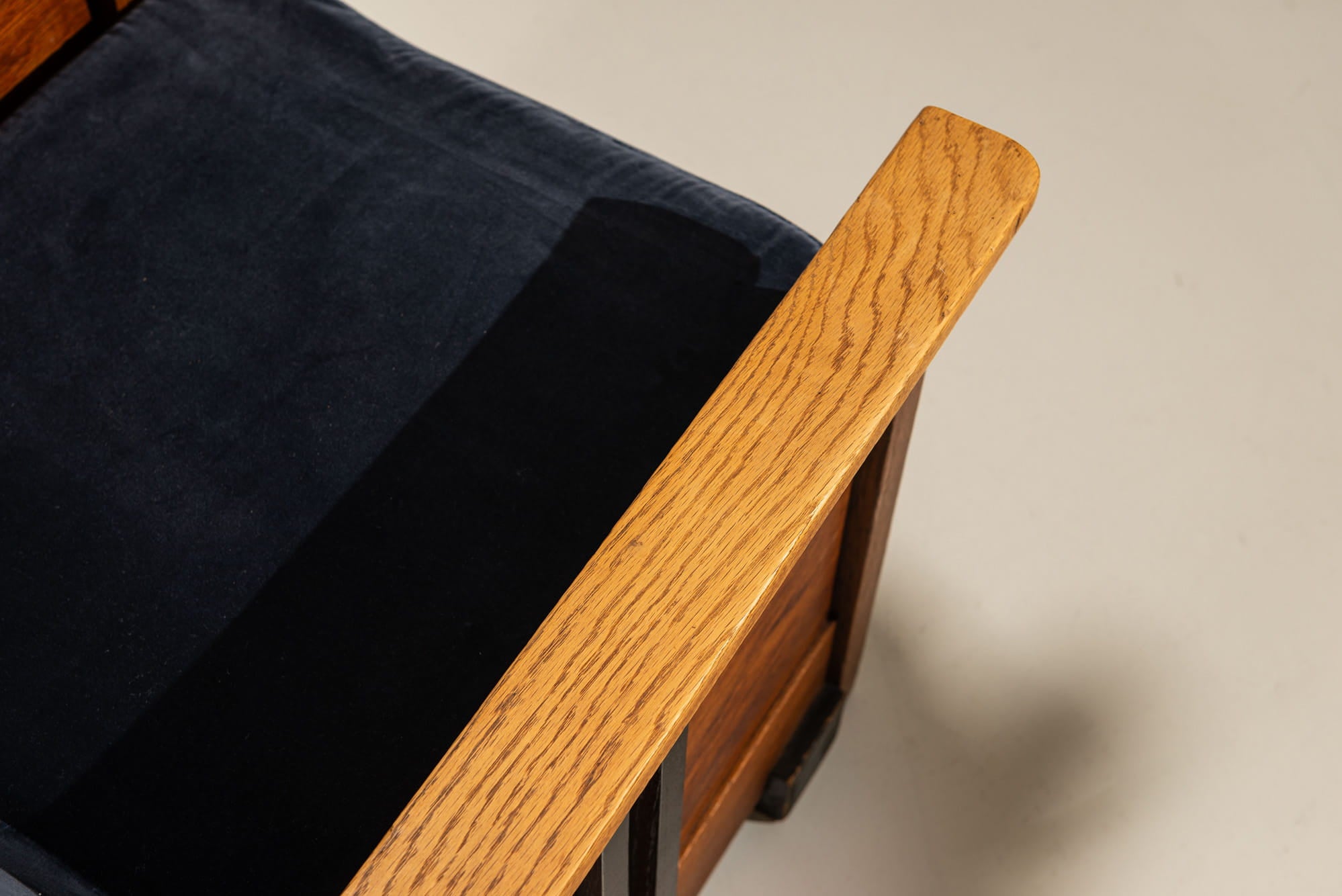 Dutch_Amsterdam_School_Oak_Lounge_Chair_with_Velvet_Upholstery