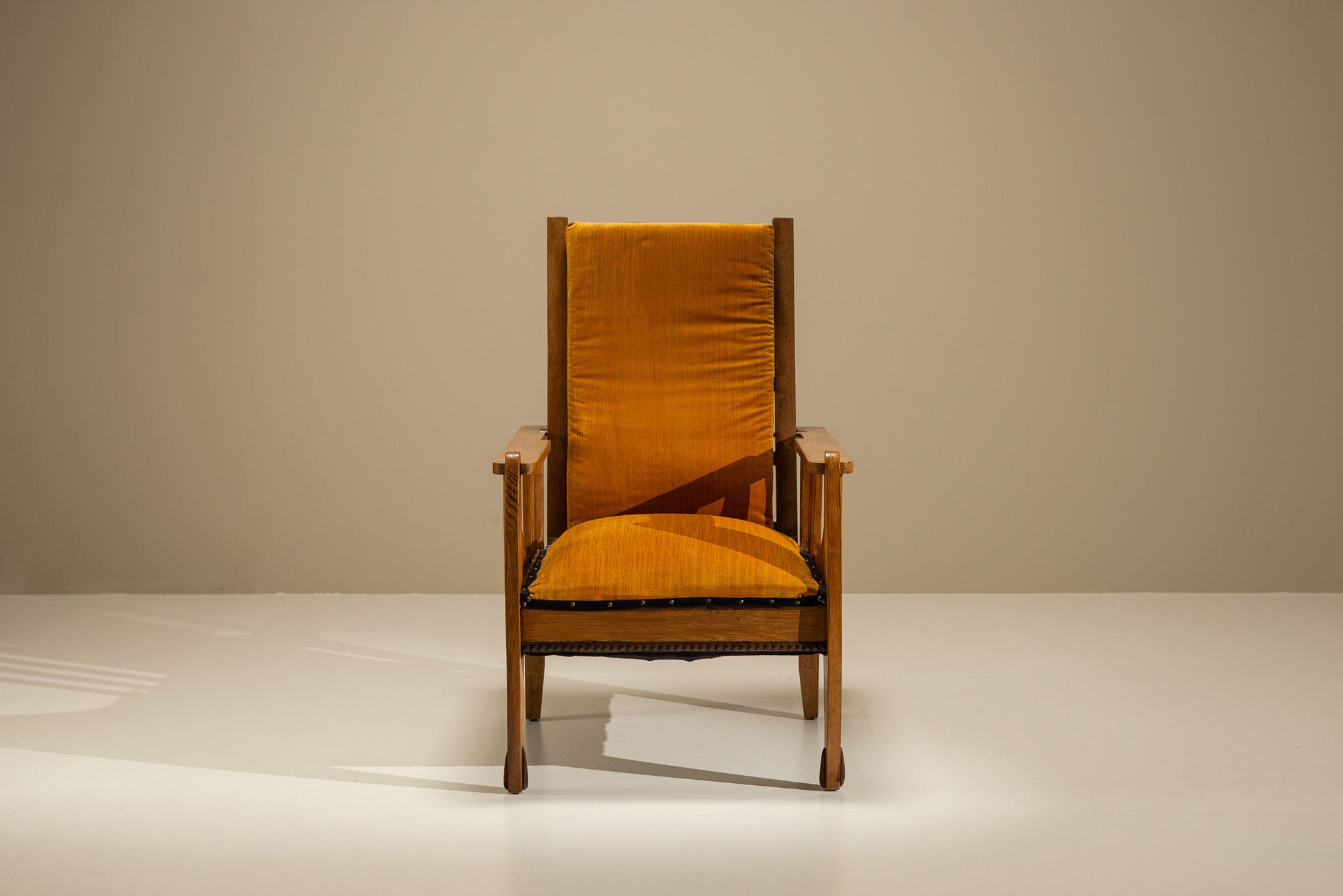 Amsterdam_School_Oak_Reclining_Armchair_with_Ochre_Upholstery