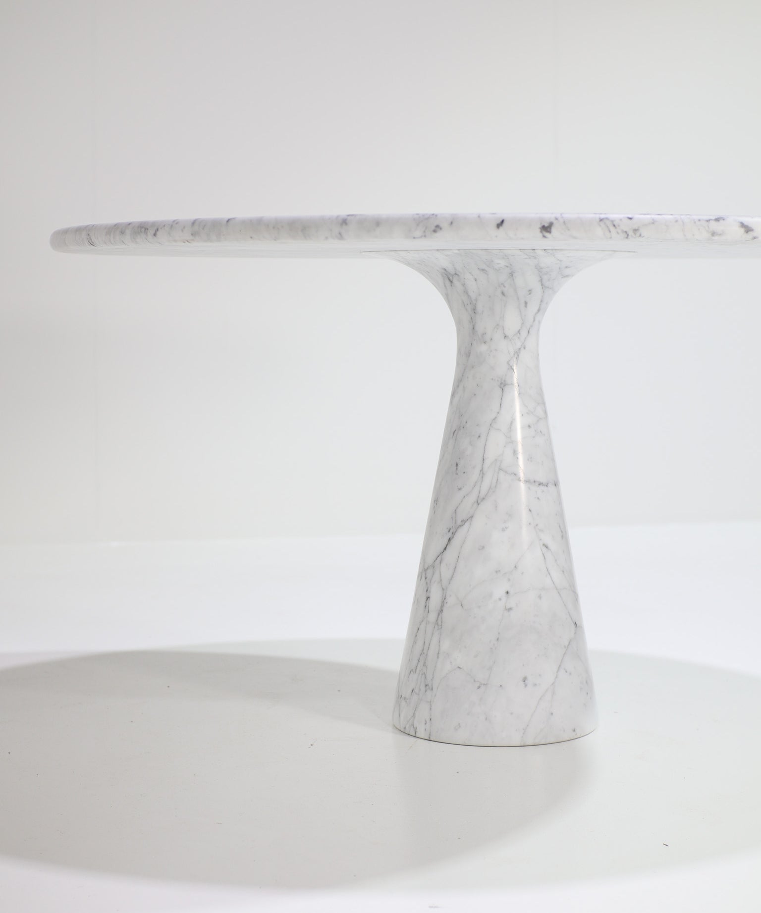 Angelo_Mangiarotti_M1_marble_dining_table