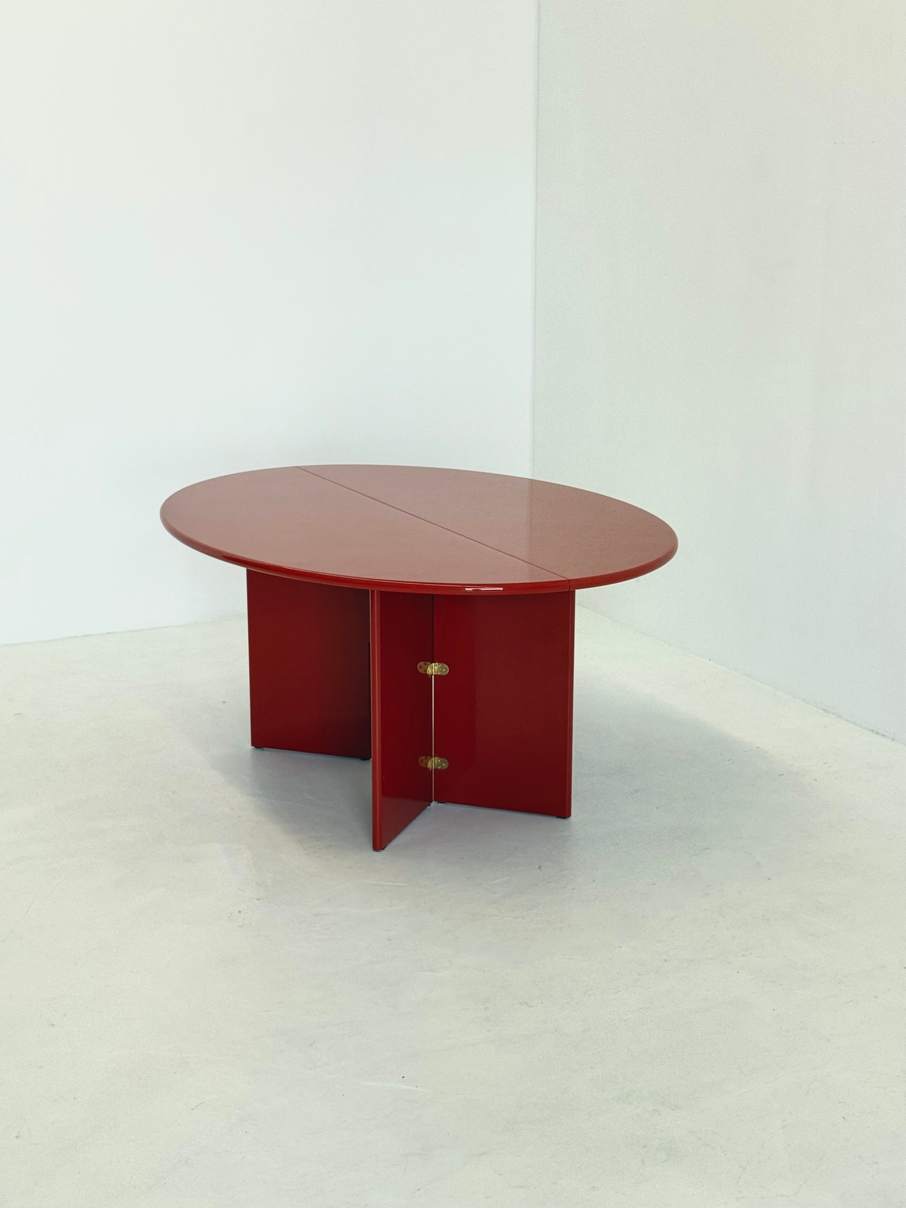 Kazuhide_Takahama_Antella_Red_Extendable_Table_for_Cassina