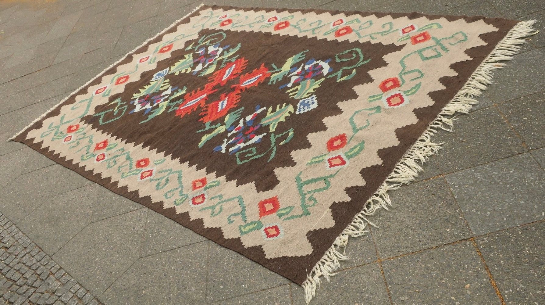 Antique_Bessarabian_Kilim_Rug_with_Geometric_Design,_Early_20th_Century