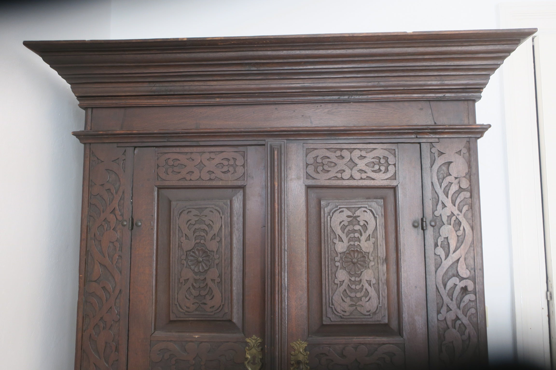 Antique_French_Carved_Oak_Farmhouse_Wardrobe,_Circa_1780