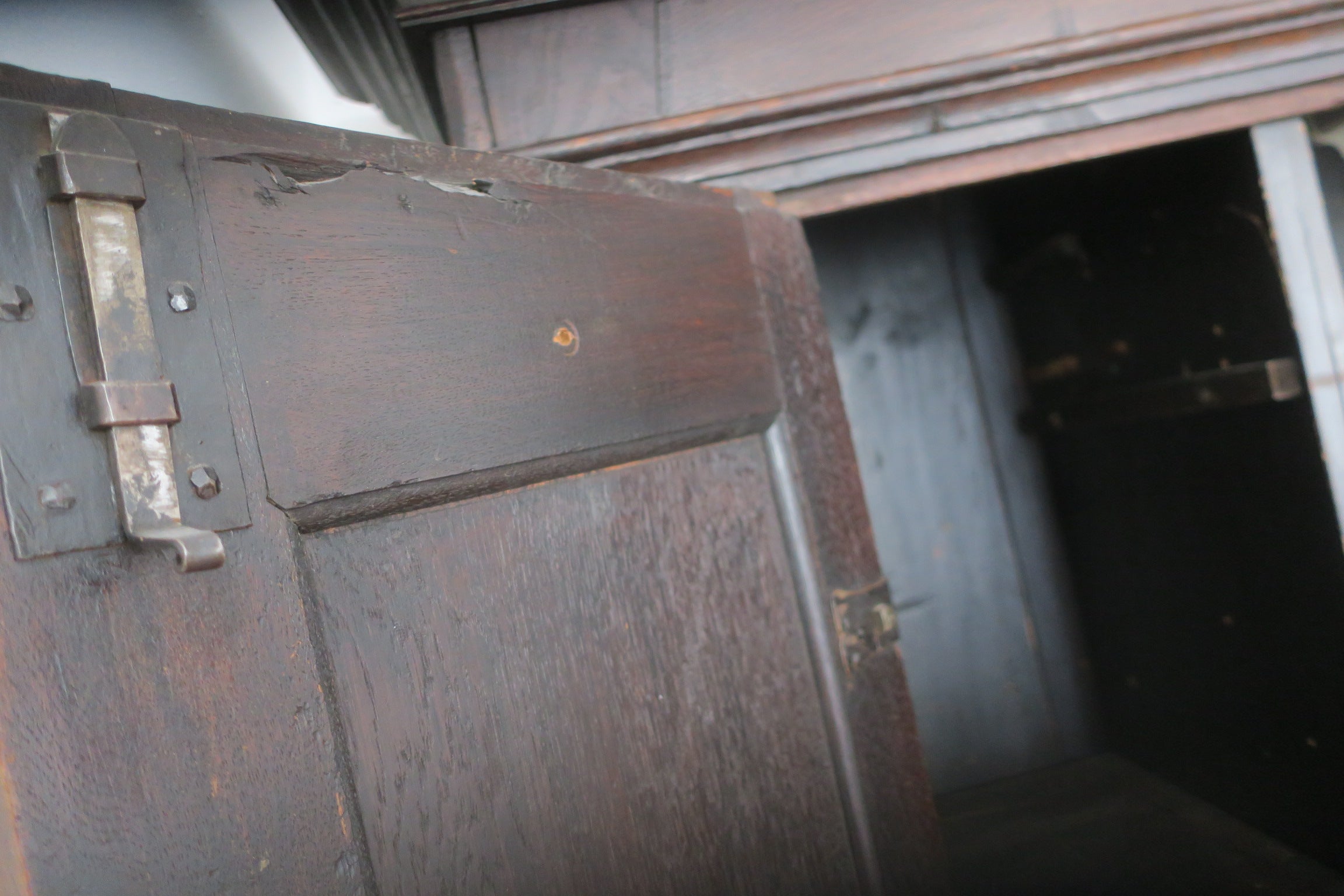Antique_French_Carved_Oak_Farmhouse_Wardrobe,_Circa_1780