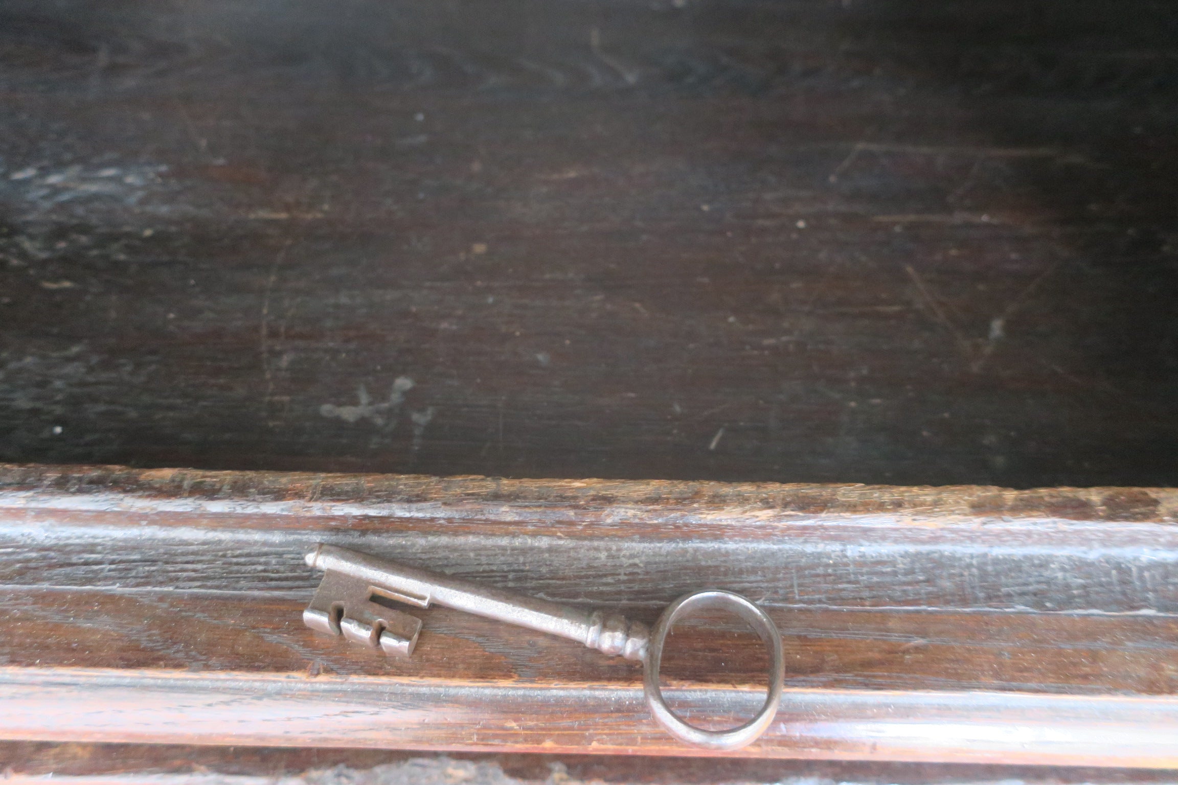 Antique_French_Carved_Oak_Farmhouse_Wardrobe,_Circa_1780