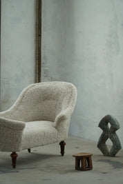 Antique_Chaise_Longue_in_Lambswool