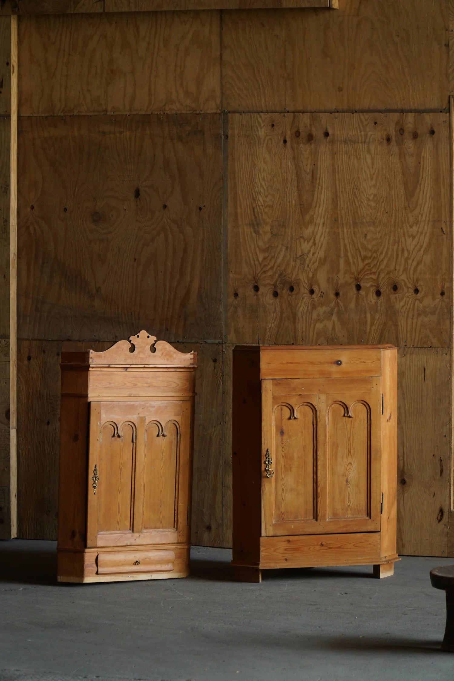 Antique_Danish_Pine_Corner_Cabinet,_Two_Part_Scandinavian_Country_Cupboard,_18th_Century