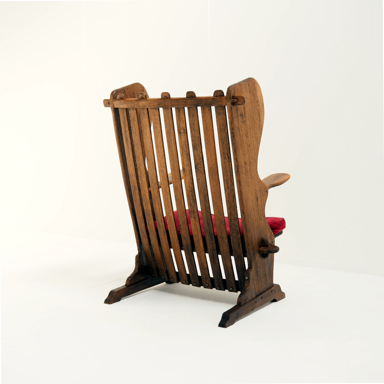 Antique_Dutch_Arts_and_Crafts_Hall_Bench_in_Solid_Oak_and_Red_Velvet,_Netherlands,_Early_1900s