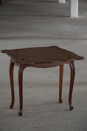 Antique_Mahogany_Game_Table_with_Fold_Over_Top,_England_19th_Century