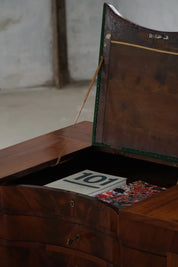 Antique_Mahogany_Writing_Desk,_19th_Century
