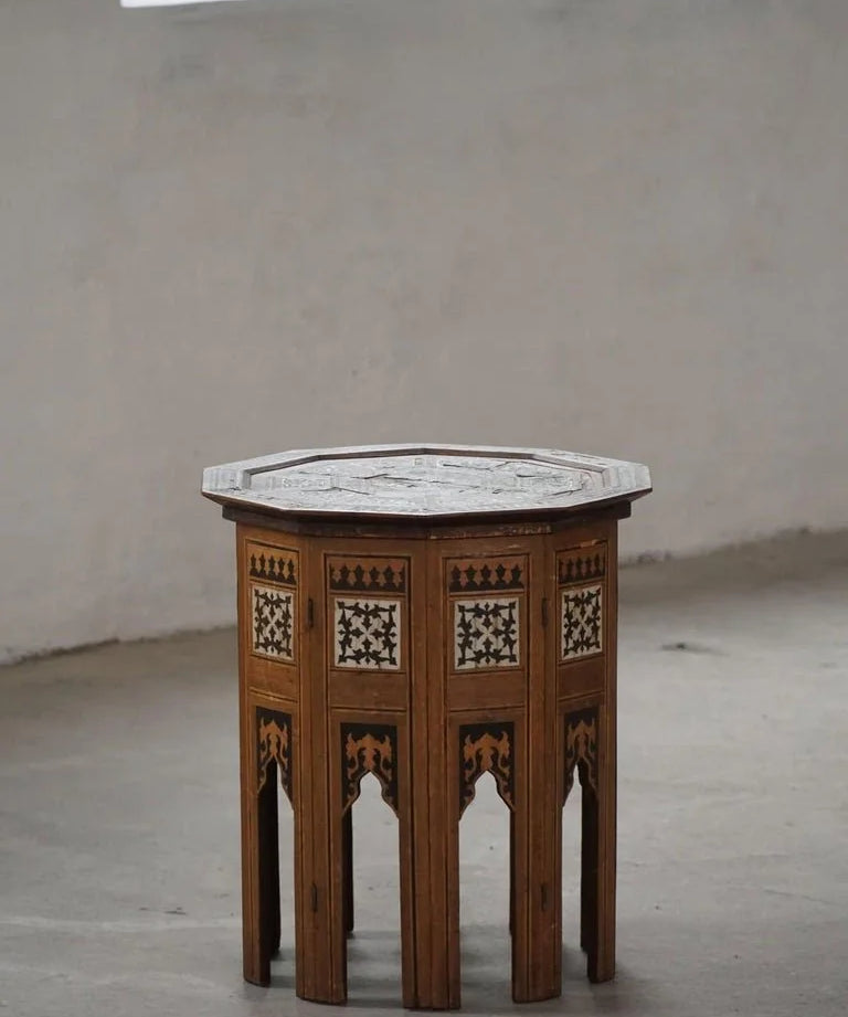 Antique_Octagon_Shaped_Side_Table_in_Oak_&_Mother-of-Pearl_Inlay,_Ottoman_Empire