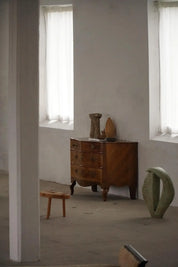 Antique_Serpentine_Chest_of_Drawers