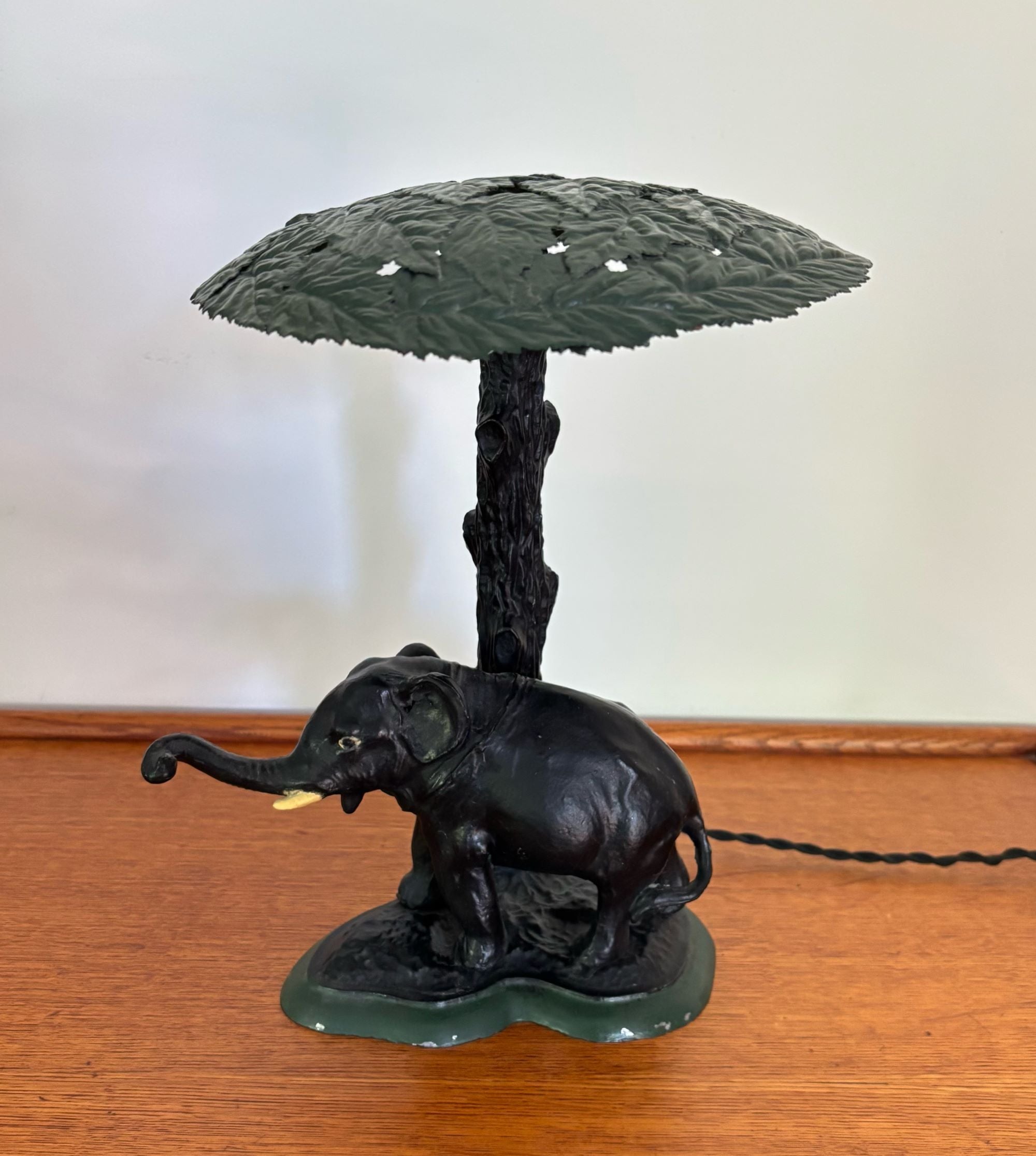 Antique_table_lamp_shaped_as_tree_with_elephant_underneath,_early_20th_century