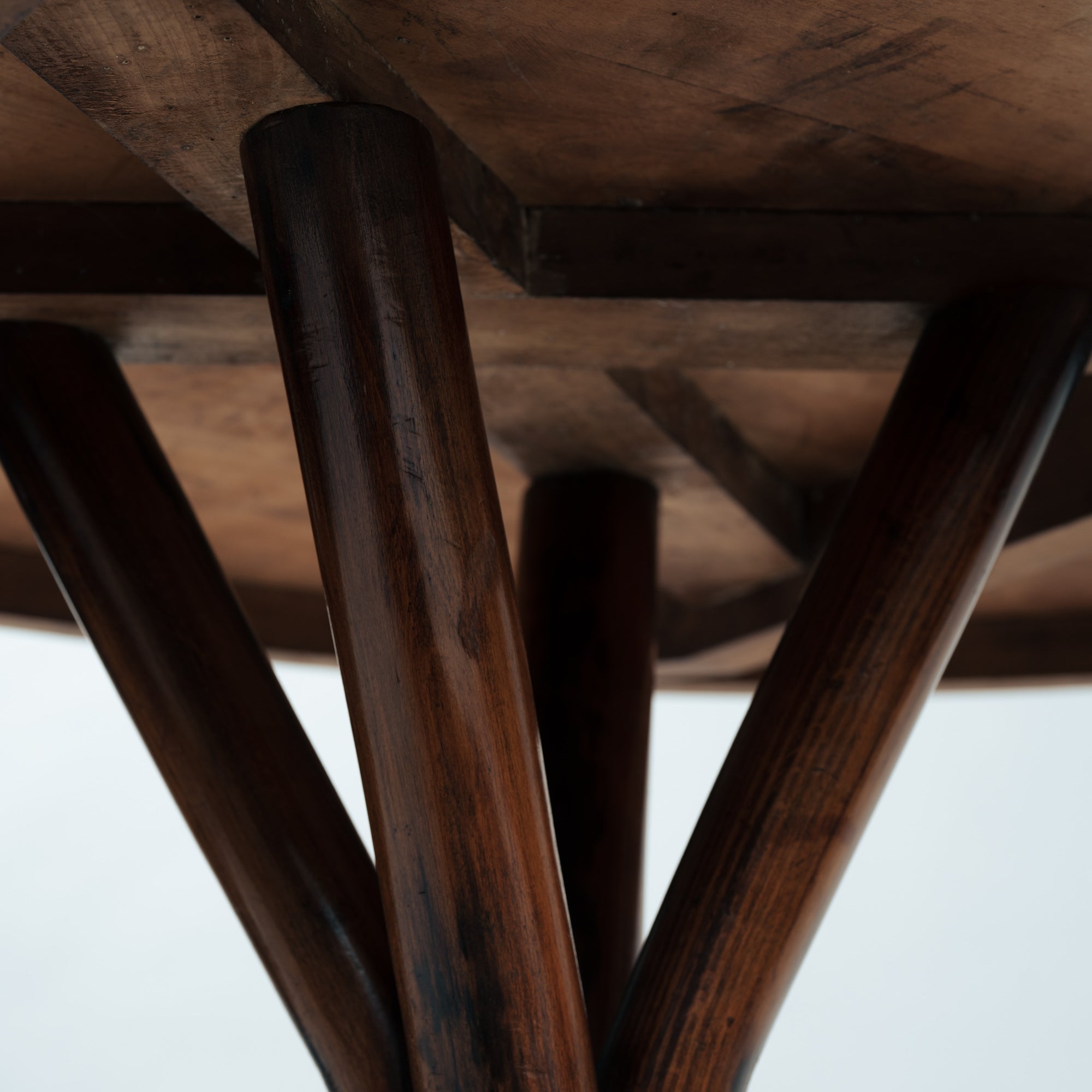 Rare_Thonet_Model_No._3_Salon_Table_in_Palisander_Veneer,_Austrian_Bentwood_Design,_19th_Century