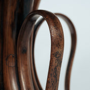 Rare_Thonet_Model_No._3_Salon_Table_in_Palisander_Veneer,_Austrian_Bentwood_Design,_19th_Century