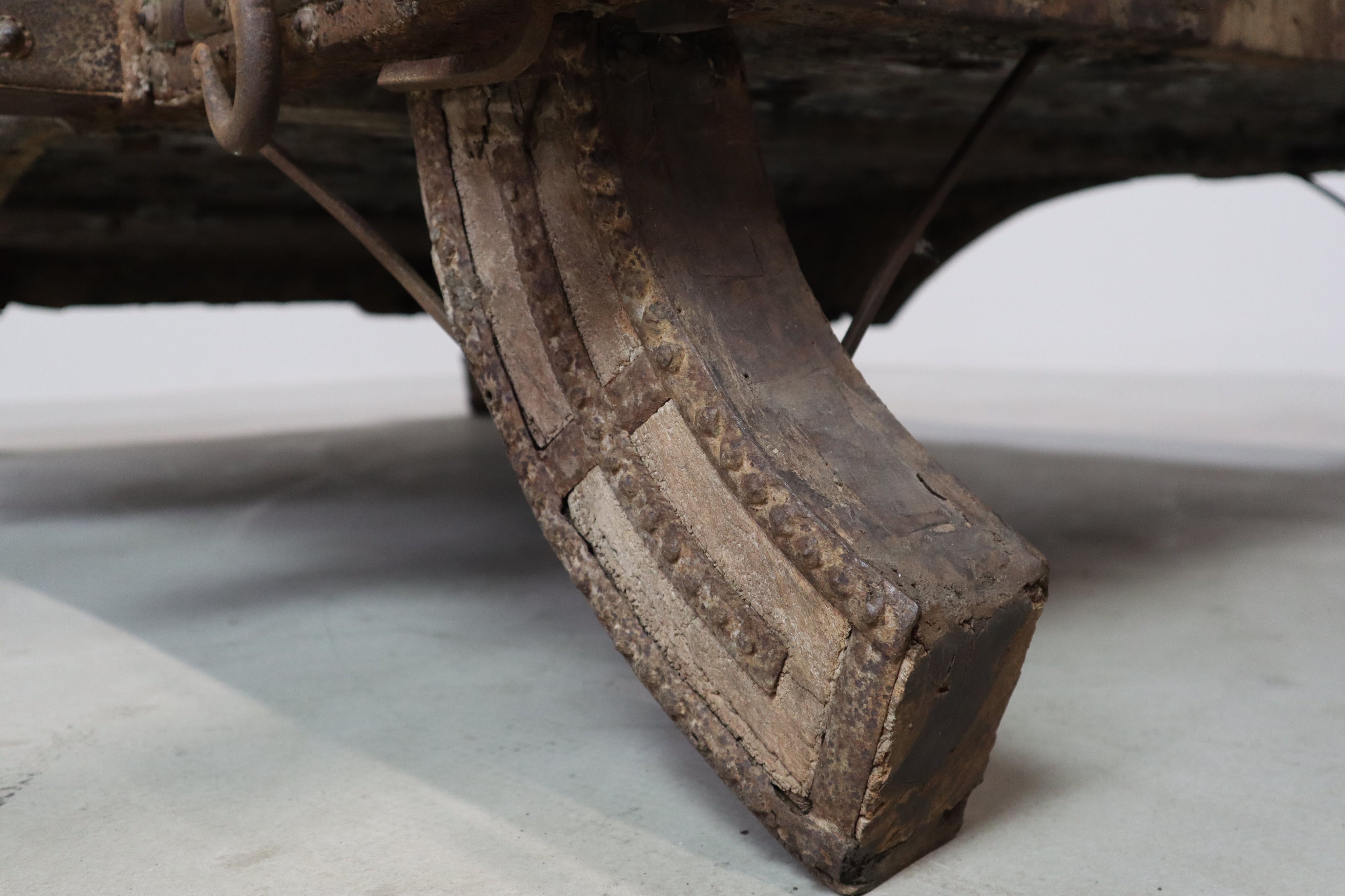 Antique_Wabi_Sabi_Indian_bullock_cart_platform_table,_c.1800