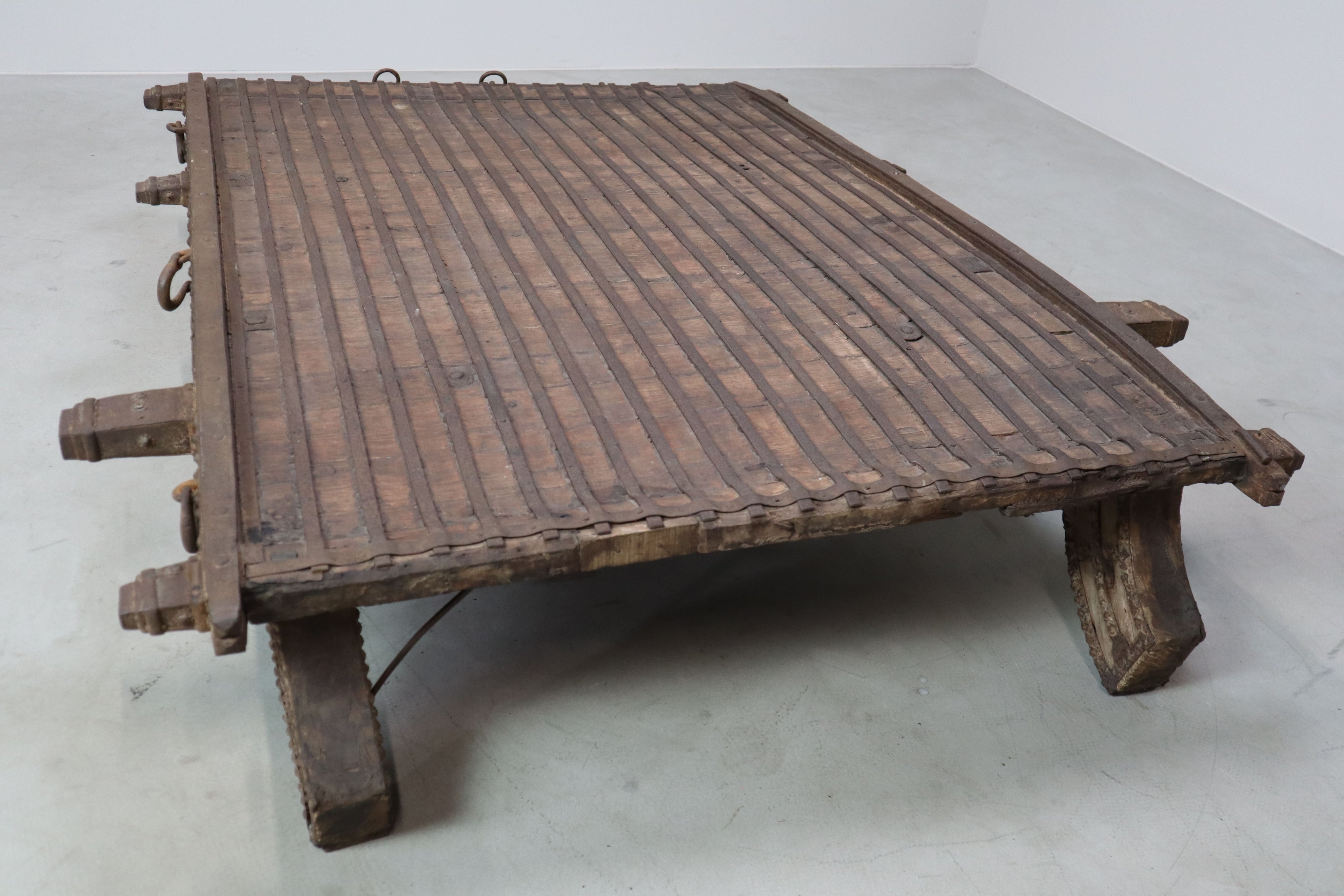 Antique_Wabi_Sabi_Indian_bullock_cart_platform_table,_c.1800