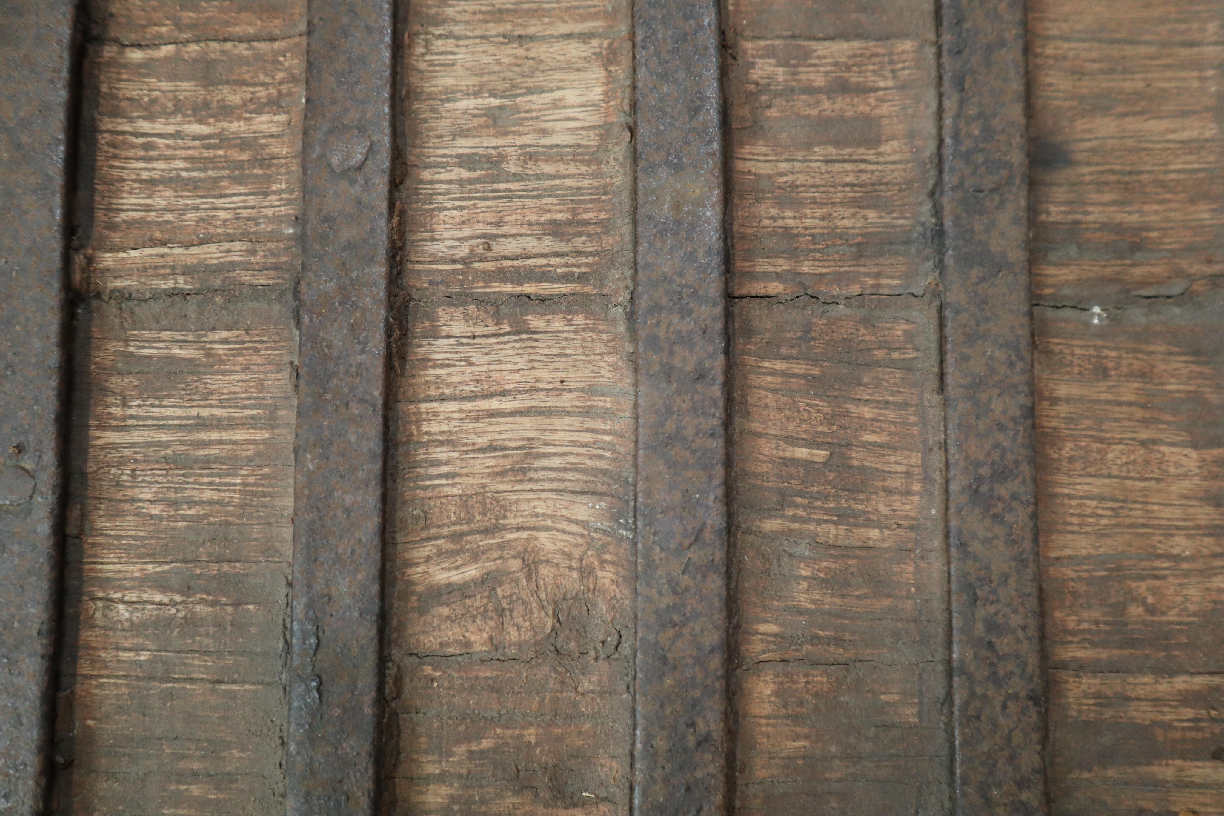 Antique_Wabi_Sabi_Indian_bullock_cart_platform_table,_c.1800