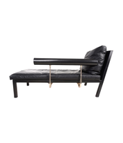 Antonio_Citterio_Baisity_Chaise_Lounge_for_B&B_Italia_in_Black_Leather,_1980s