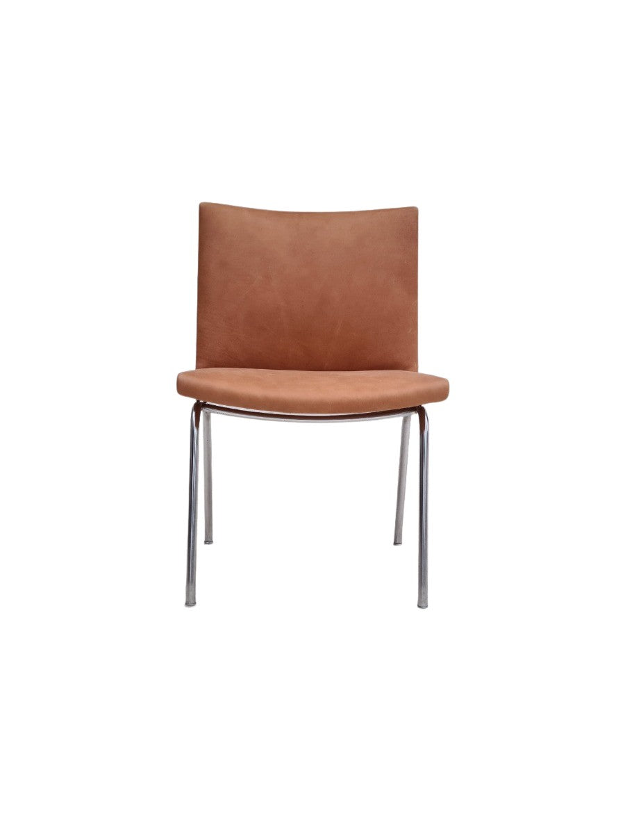 AP38_Airport_Chair_by_Hans_J._Wegner_1956_Denmark