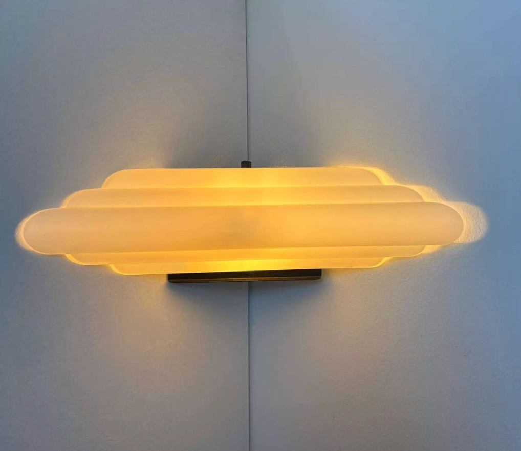 Vetri_Italian_Opaline_Murano_Glass_Corner_Wall_Sconce,_1970s