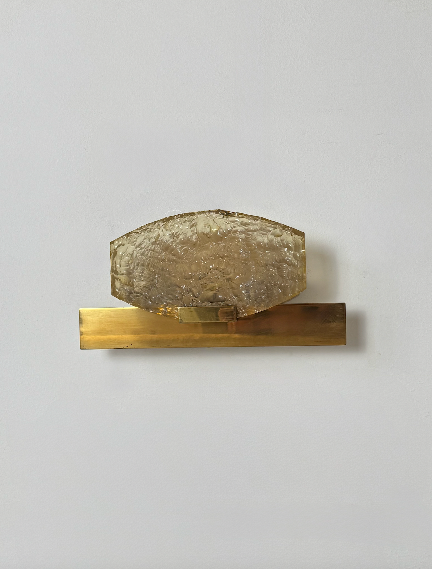 Serge_Mouille_Attributed_Brass_and_Dallux_Resin_Wall_Light,_France,_1960s