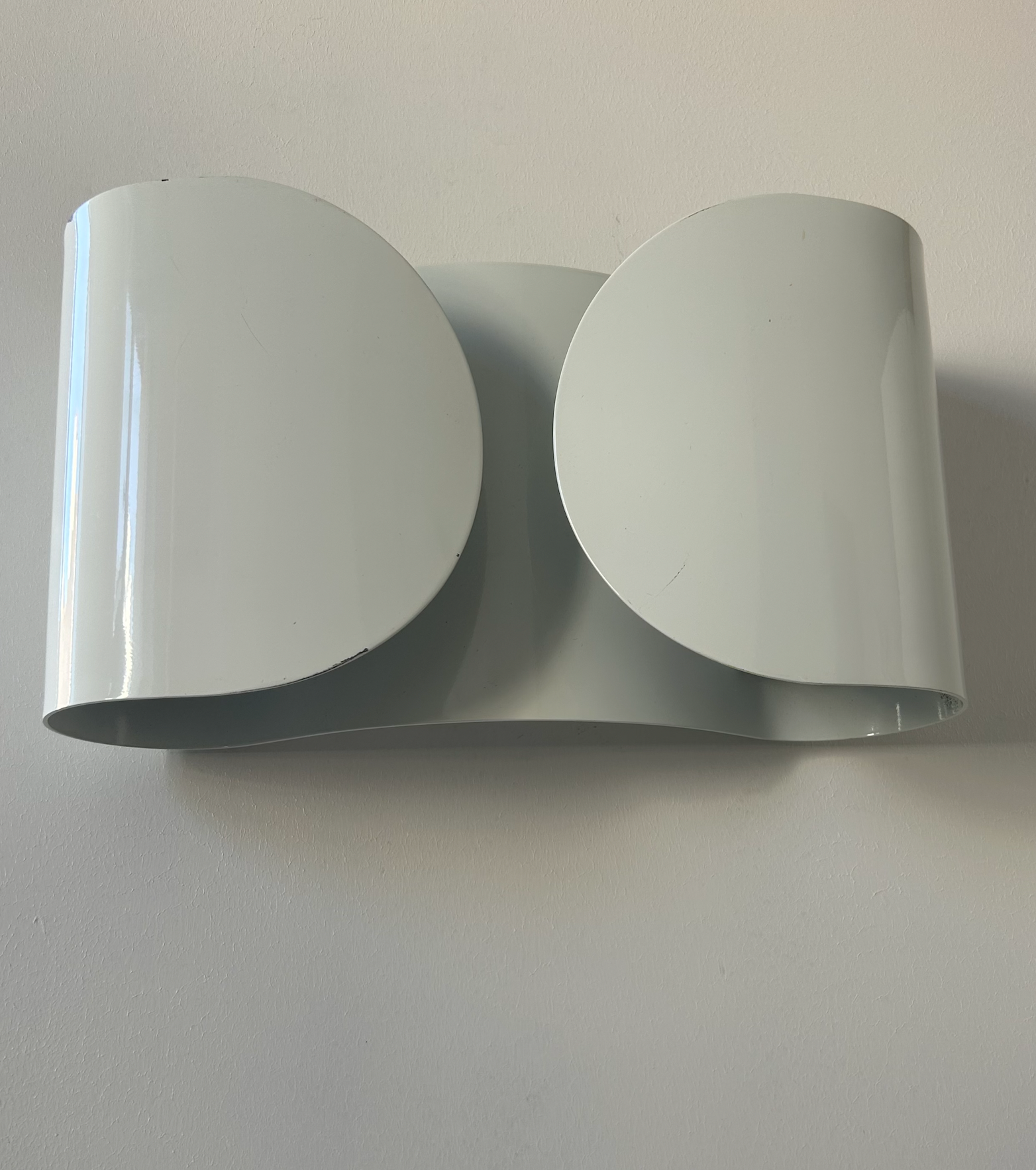 Flos_Foglio_Wall_Light,_Italy,_1980s