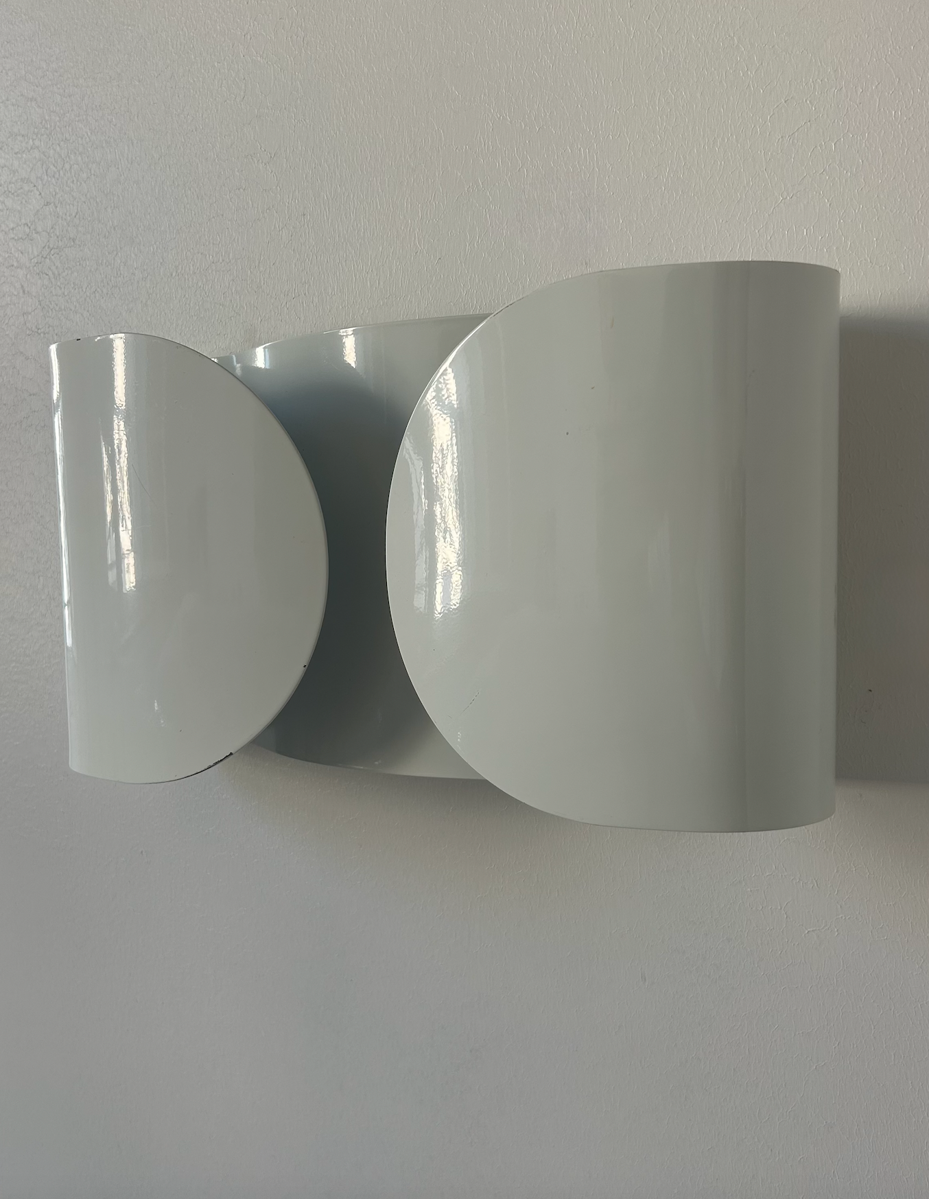 Flos_Foglio_Wall_Light,_Italy,_1980s
