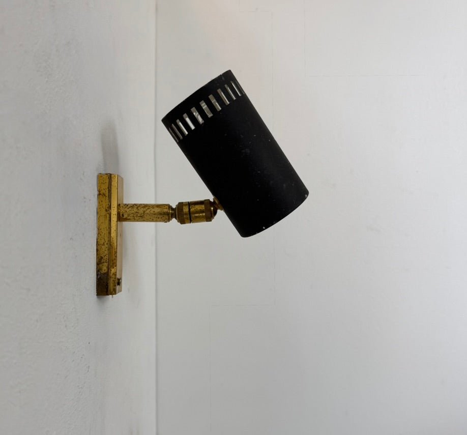 Adjustable_Patinated_Brass_and_Black_Metal_Wall_Light,_France,_1960s