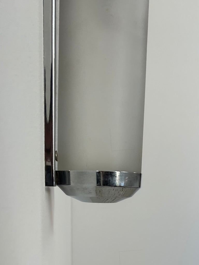 French_Art_Deco_Tubular_Wall_Sconce_in_Chrome_and_Sandblasted_Glass,_1930s