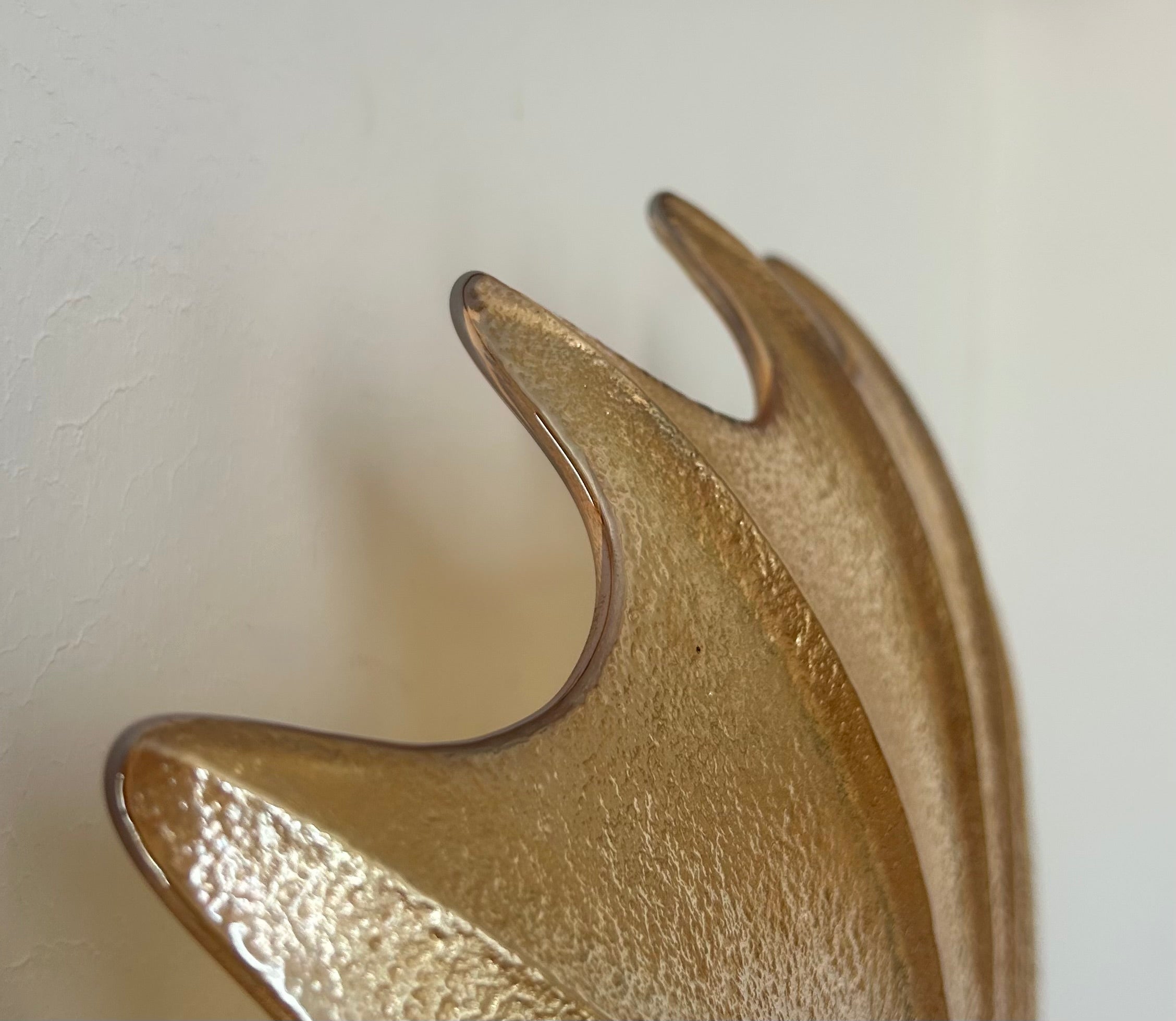 Wall_Sconce_in_Murano_Glass_Patinated_Brass,_from_1960s