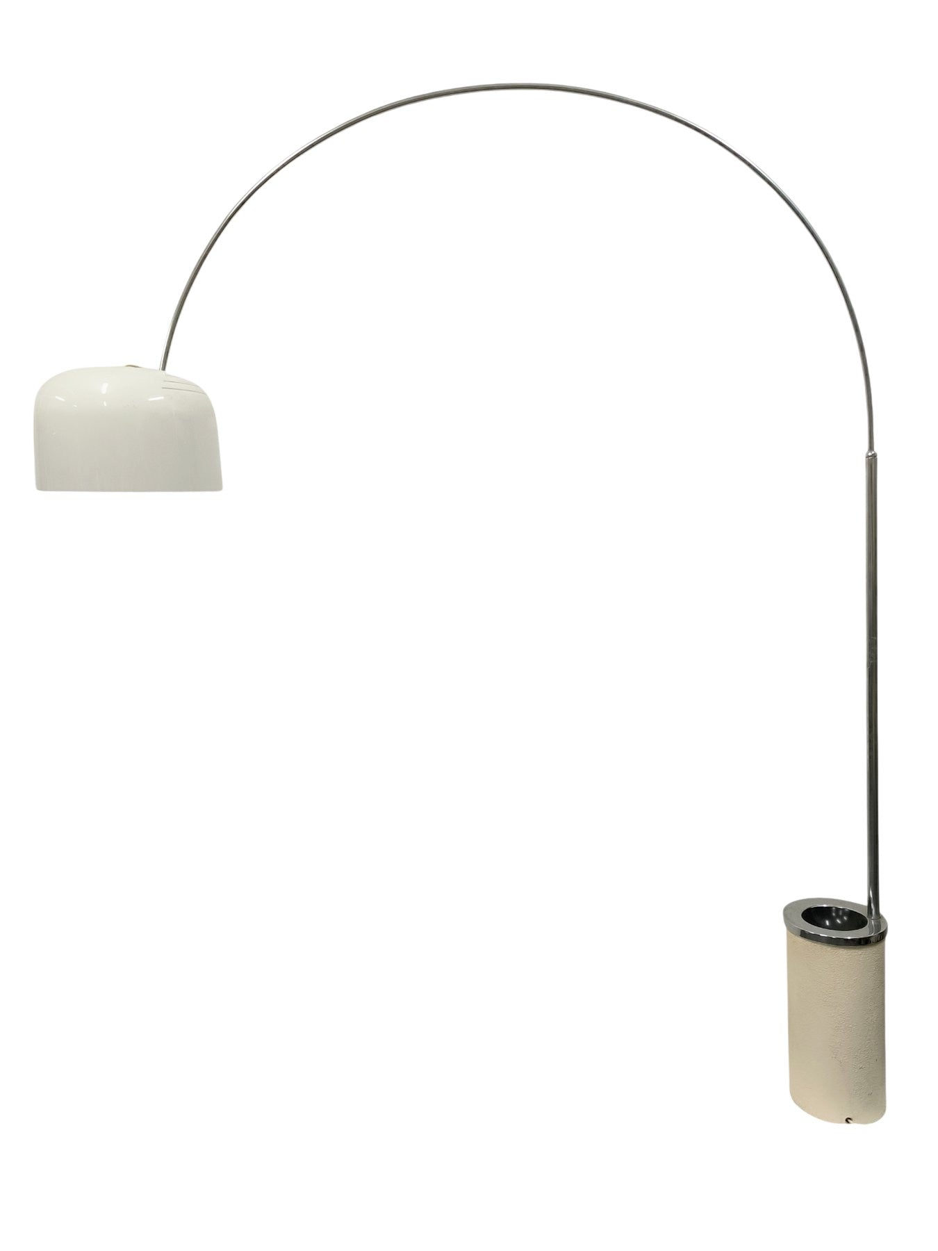 Arc_lamp_by_Luigi_Massoni_x_Harvey_Guzzini,_1960,_Italy