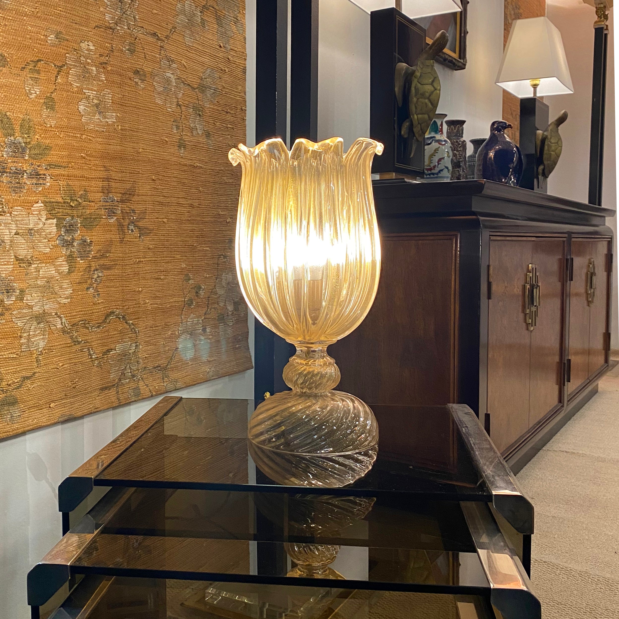 Archimede_Seguso_Murano_Glass_Table_Lamp_with_Gold_Flecks,_Italy_1960s