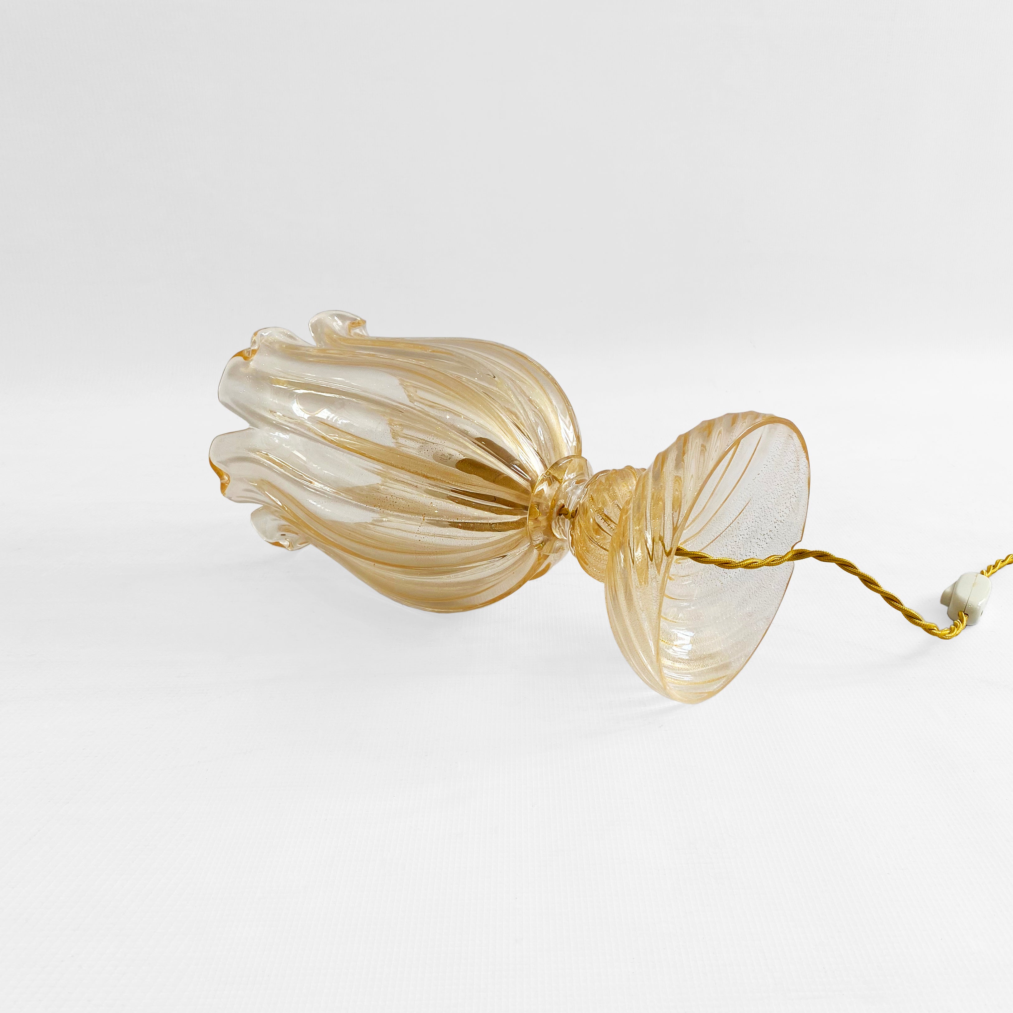Archimede_Seguso_Murano_Glass_Table_Lamp_with_Gold_Flecks,_Italy_1960s