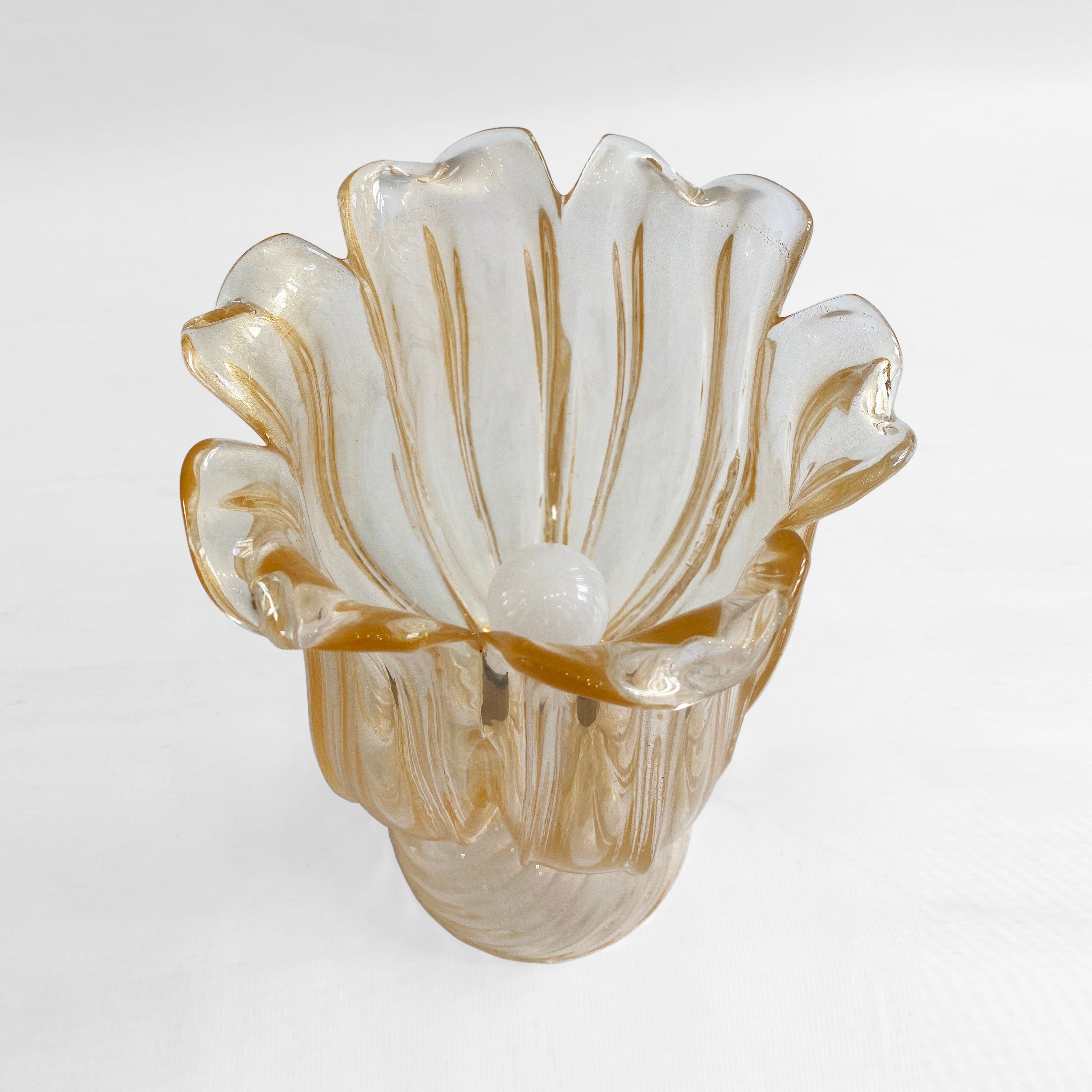 Archimede_Seguso_Murano_Glass_Table_Lamp_with_Gold_Flecks,_Italy_1960s