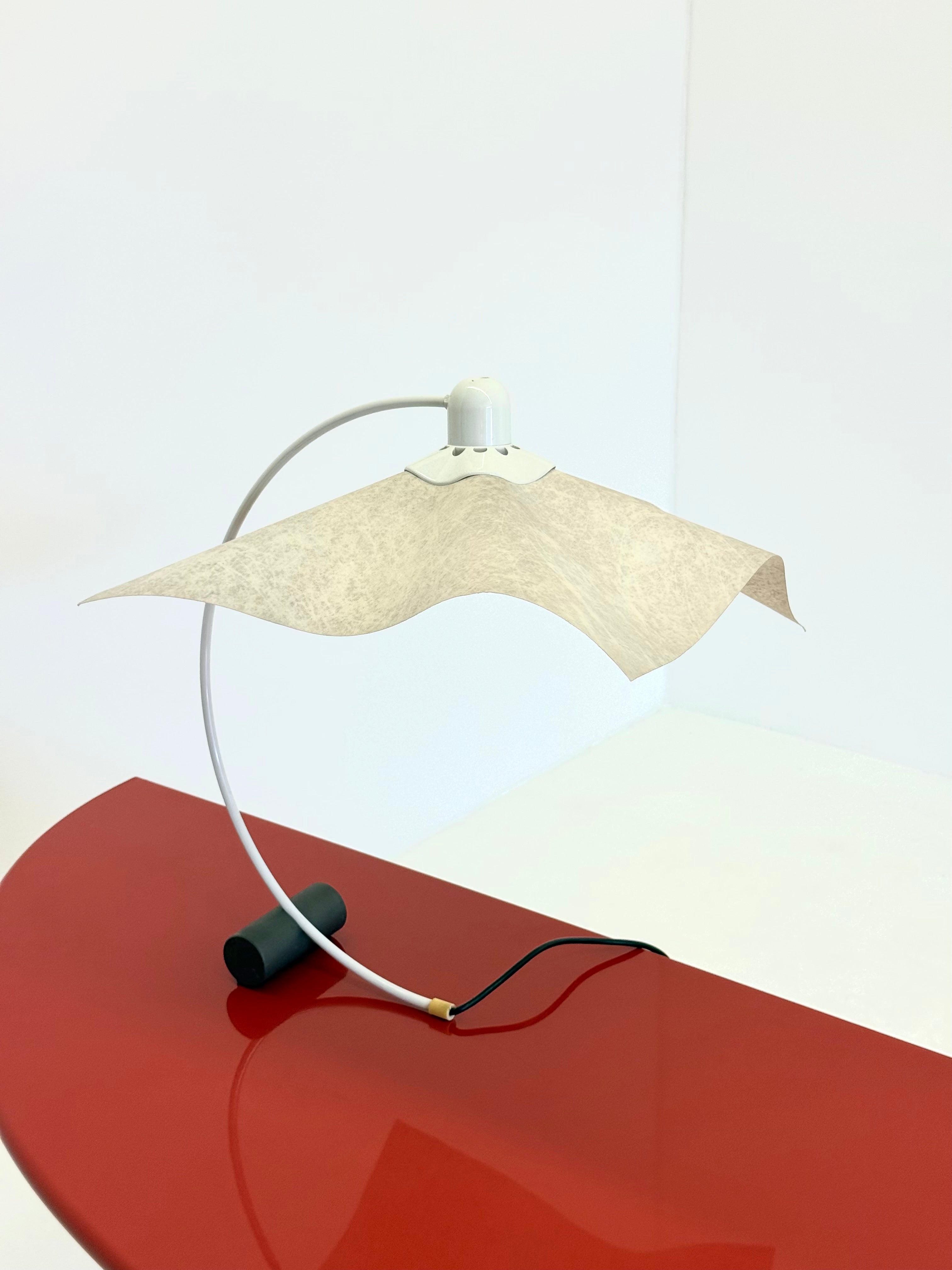 Mario_Bellini_Area_Curvea_Table_Lamp_for_Artemide,_1970s