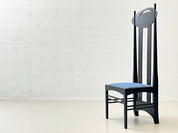 Argyle_chair_by_Charles_Rennie_Mackintosh_from_Cassina's_I_Maestri_collection,_1973