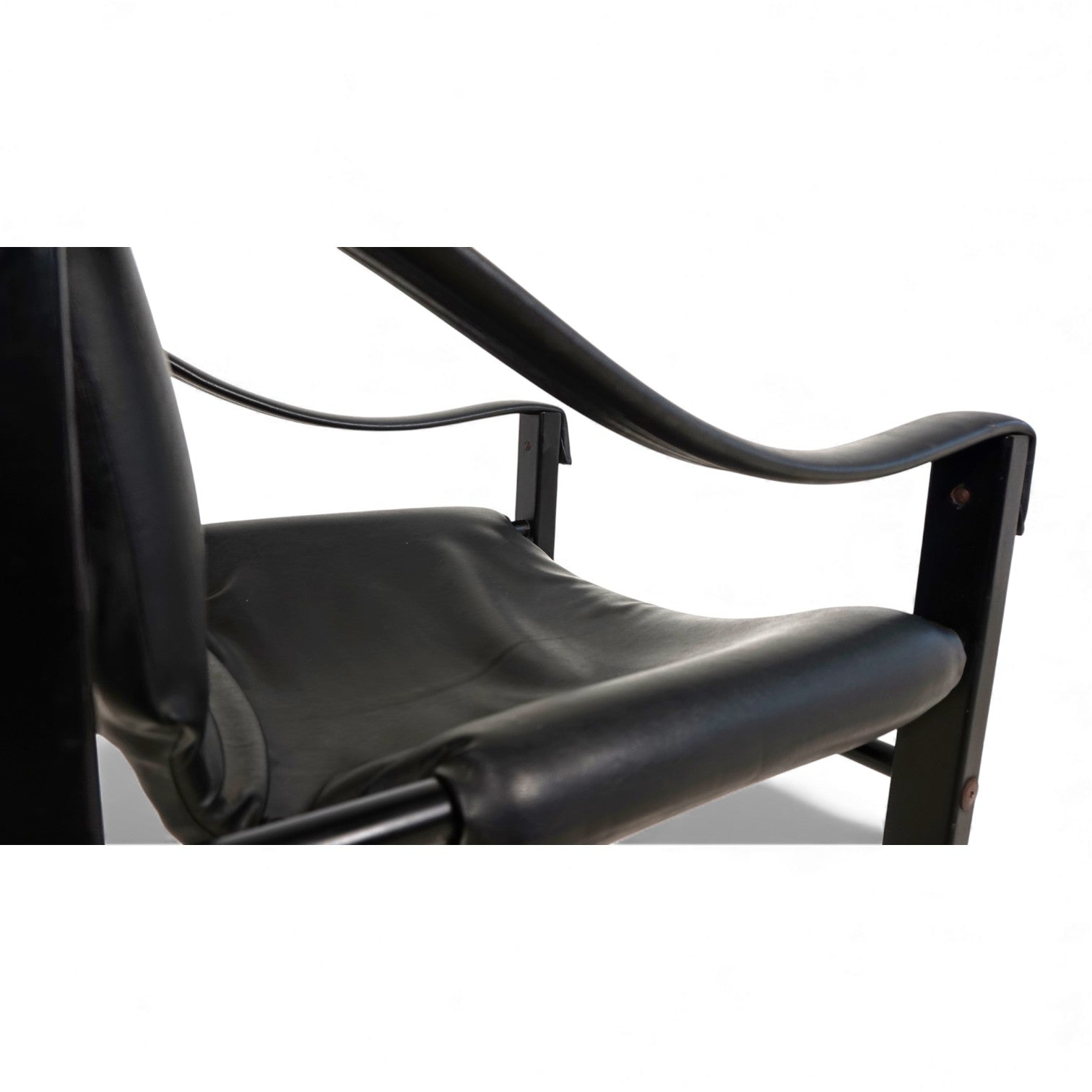 Arkana_Safari_lounge_chair_by_Maurice_Burke,_1970