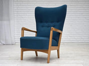 Armchair_by_Fritz_Hansen,_Mid-Century_Modern,_1970s_Denmark