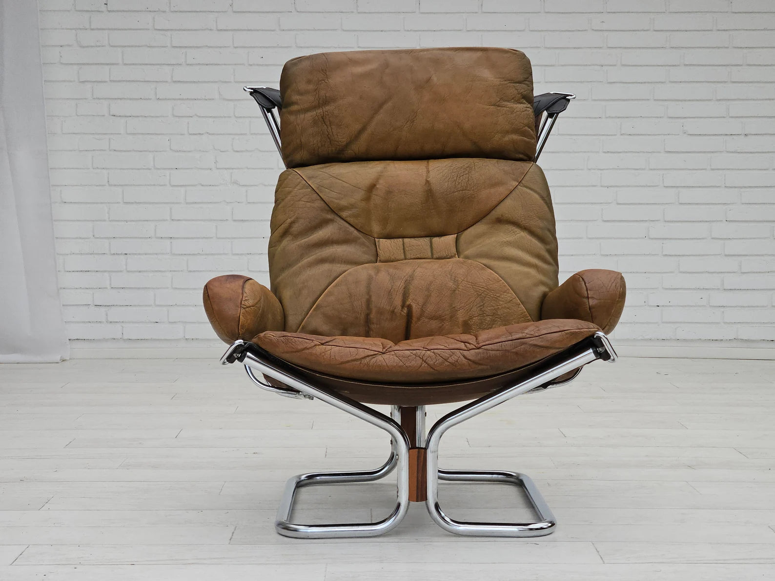 Leather_Lounge_Armchair_by_Harald_Relling_for_Westnofa,_1970s,_Norway