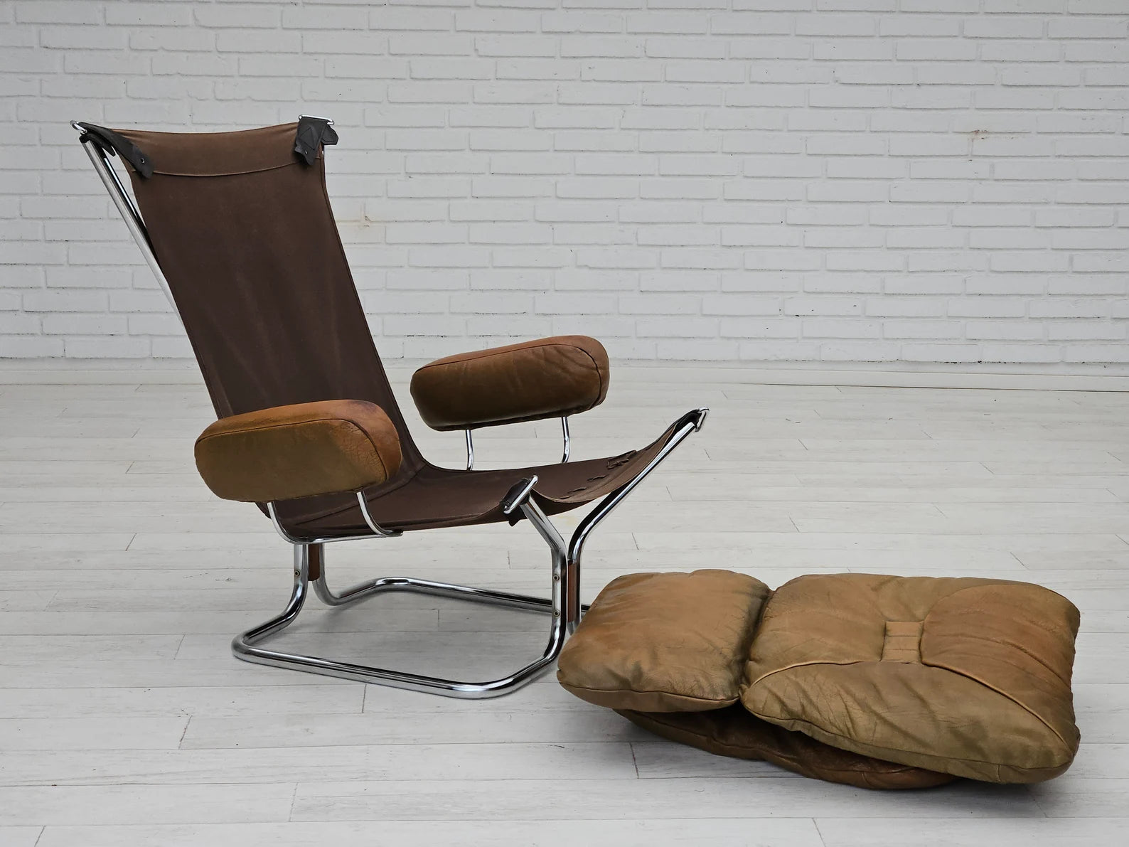 Leather_Lounge_Armchair_by_Harald_Relling_for_Westnofa,_1970s,_Norway