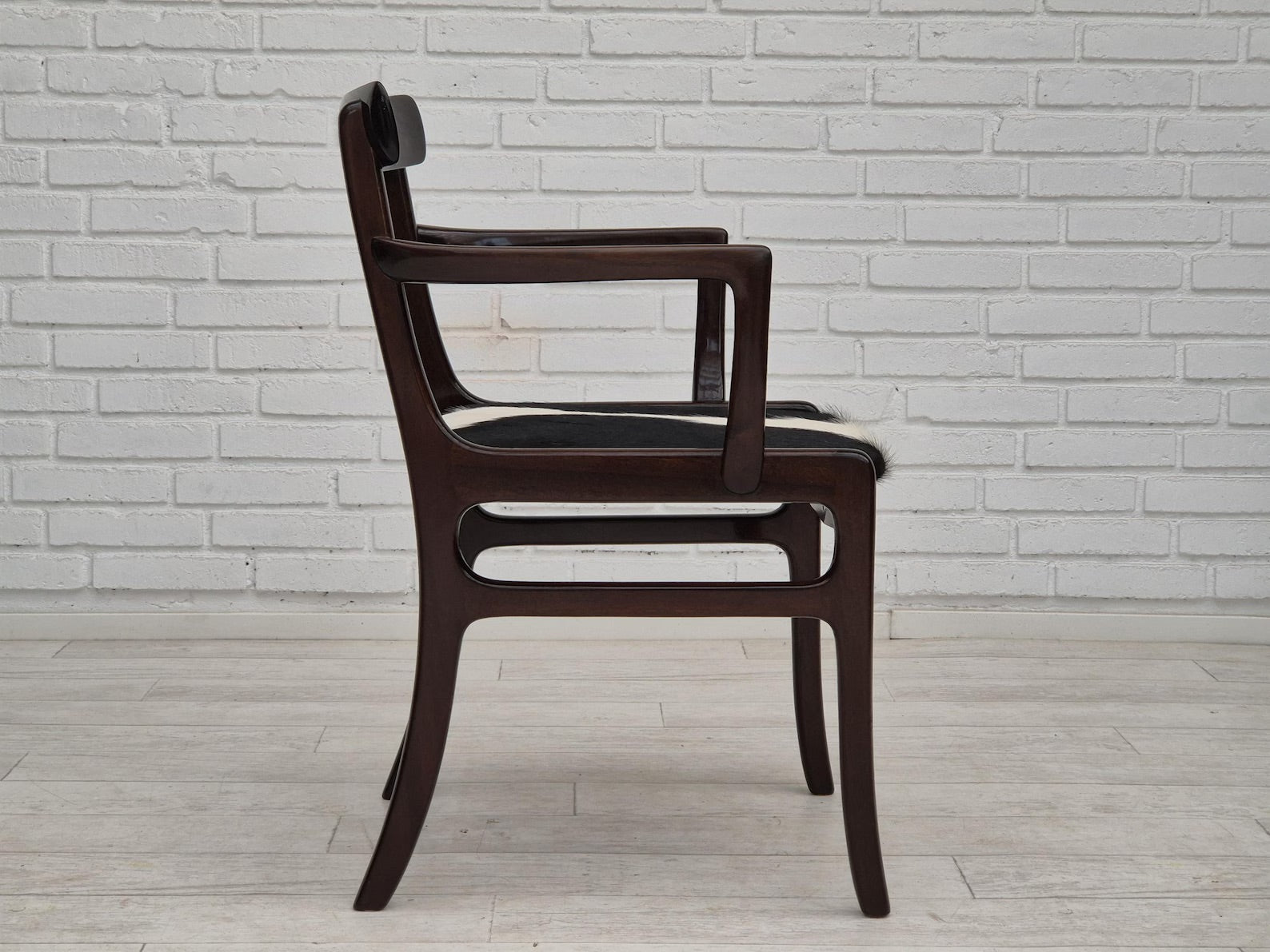 Armchair_by_Ole_Wanscher,_Mahogany_&_Cowhide,_1960s_Denmark